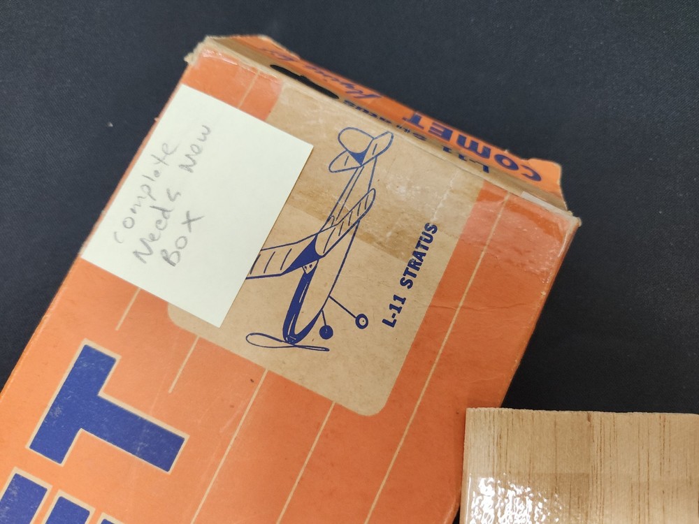 Vintage Balsa model plane kit Comet Stratus L-11