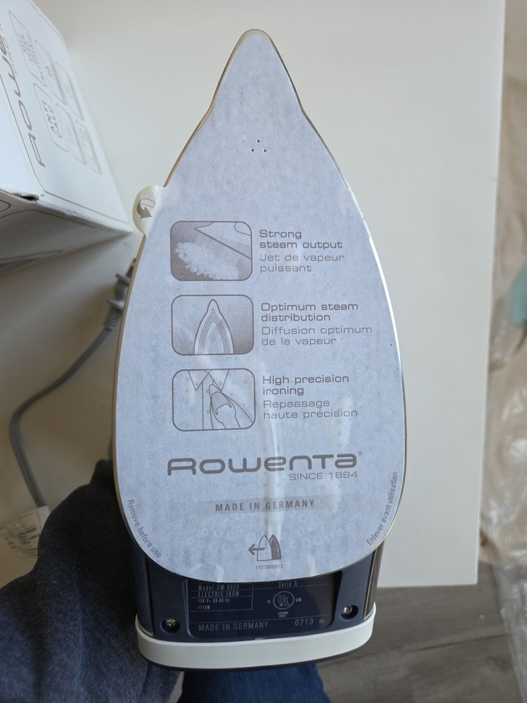 Rowenta Pro Master Steam Iron DW 8080