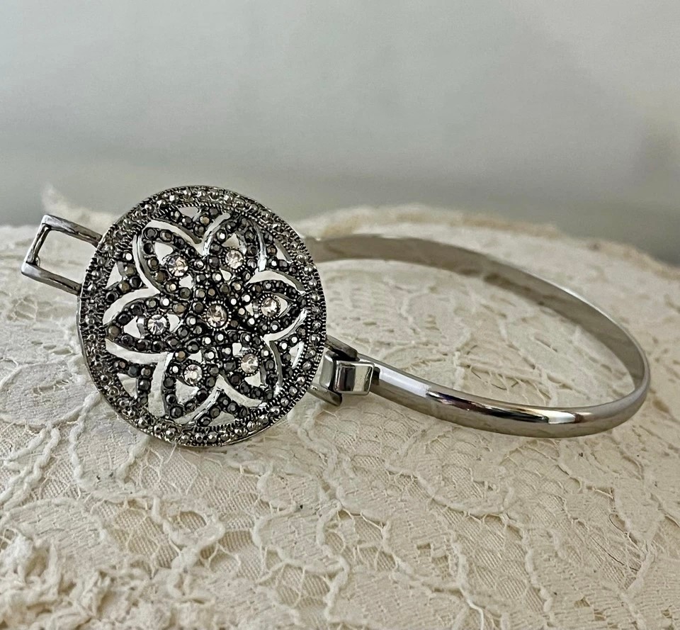 Vintage Silver Tone  black Marcasite & Crystal Flower Bangle Bracelet Woman's