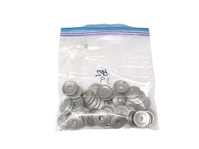 39 Woodys Round Stud Backer 1/4 x 1.116