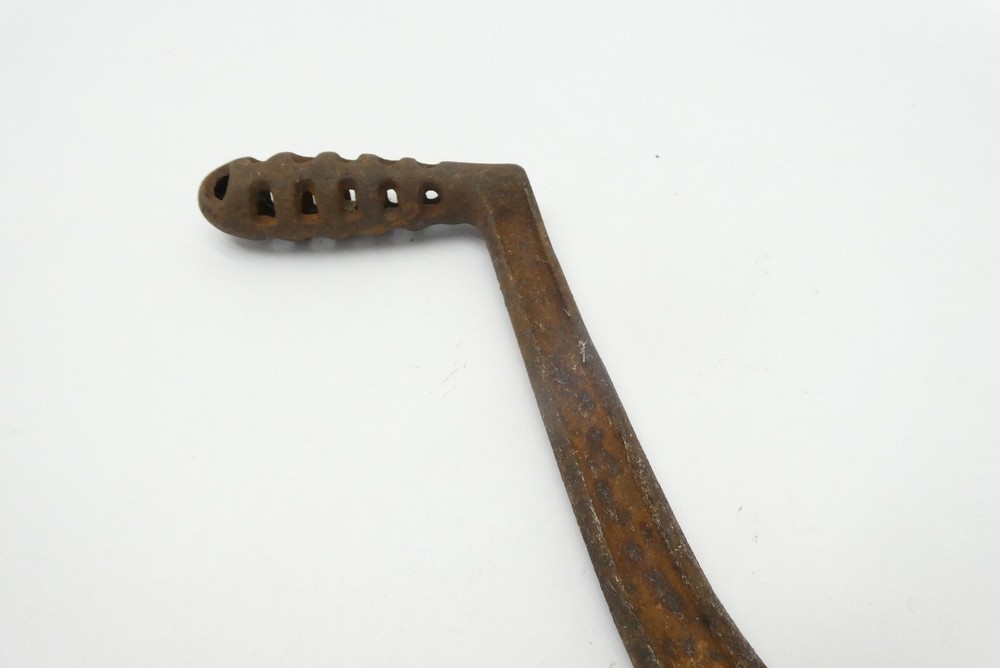 Antique Old 96R Crank Handle Triangular Fitting Machine Part Cast Iron