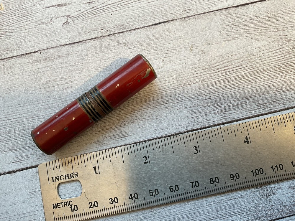 ORIGINAL WWII VICTORY LIGHTER