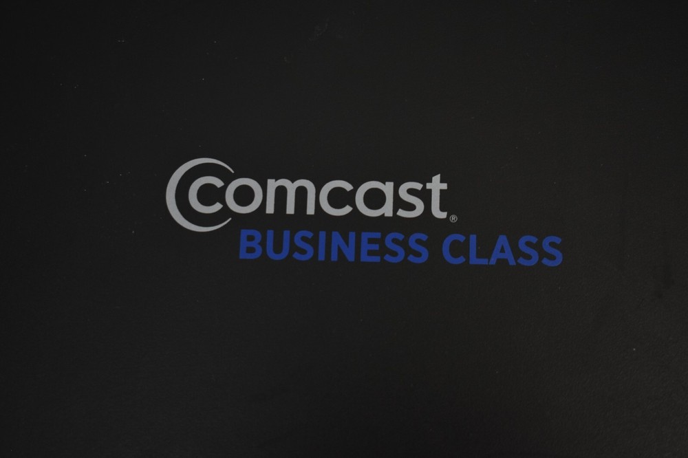 Netgear Comcast Advanced Cable Modem Gateway CG3000DCR Business Class Device