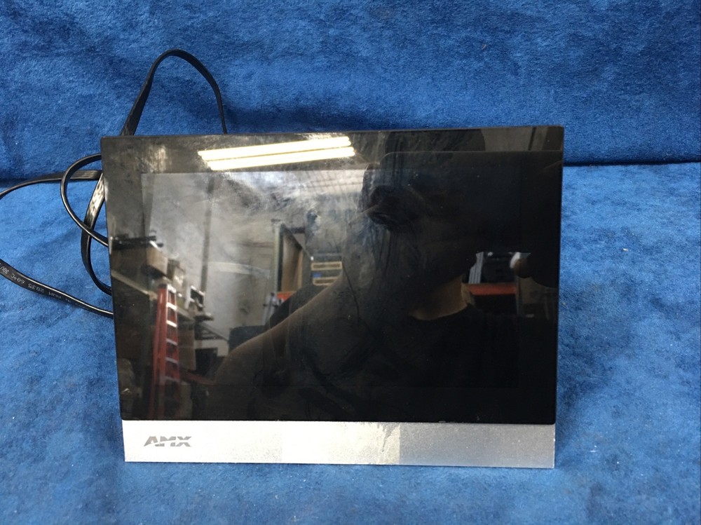 AMX MXT-701  7" Modero Tabletop Touch Panel
