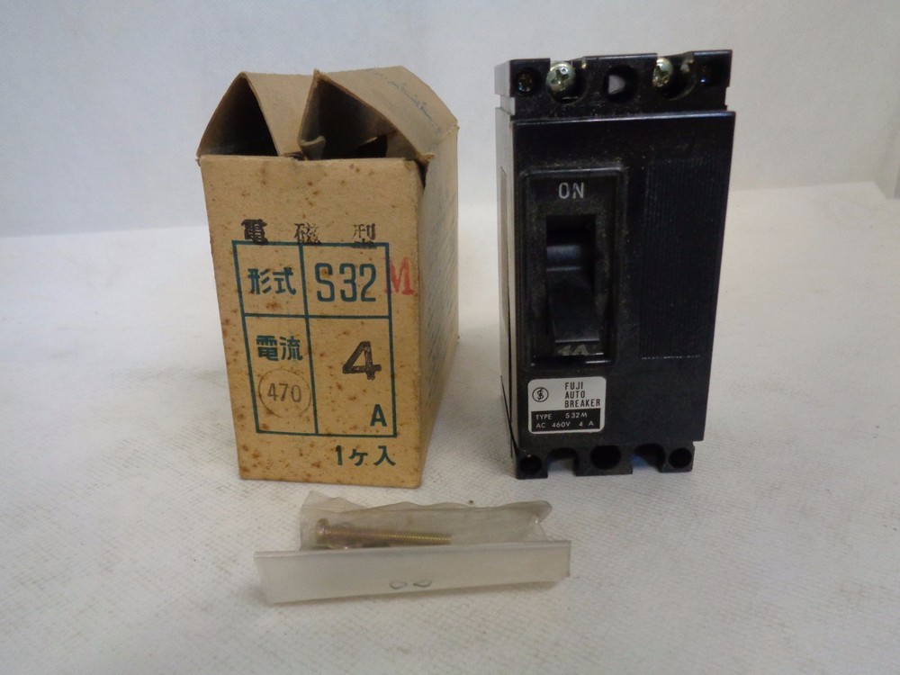 NEW FUJI S32M AUTO BREAKER 4 AMP