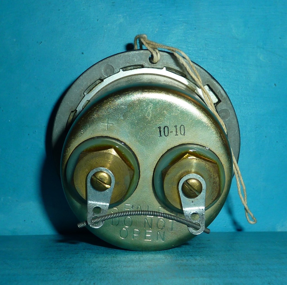 Northeastern Engineering Model ADD Ammeter Panel Meter 0-9 2 5/8in Sealed