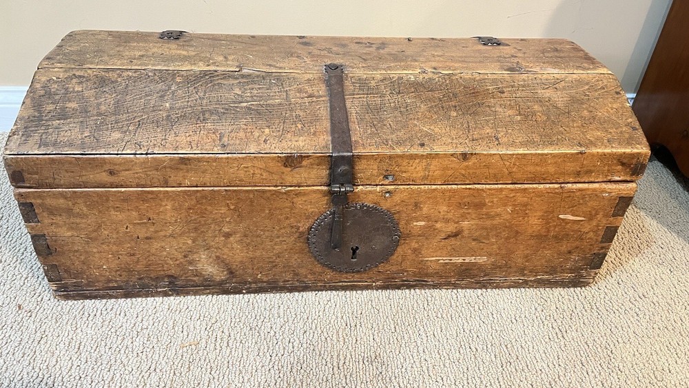 Spanish Colonial Baul Trunk