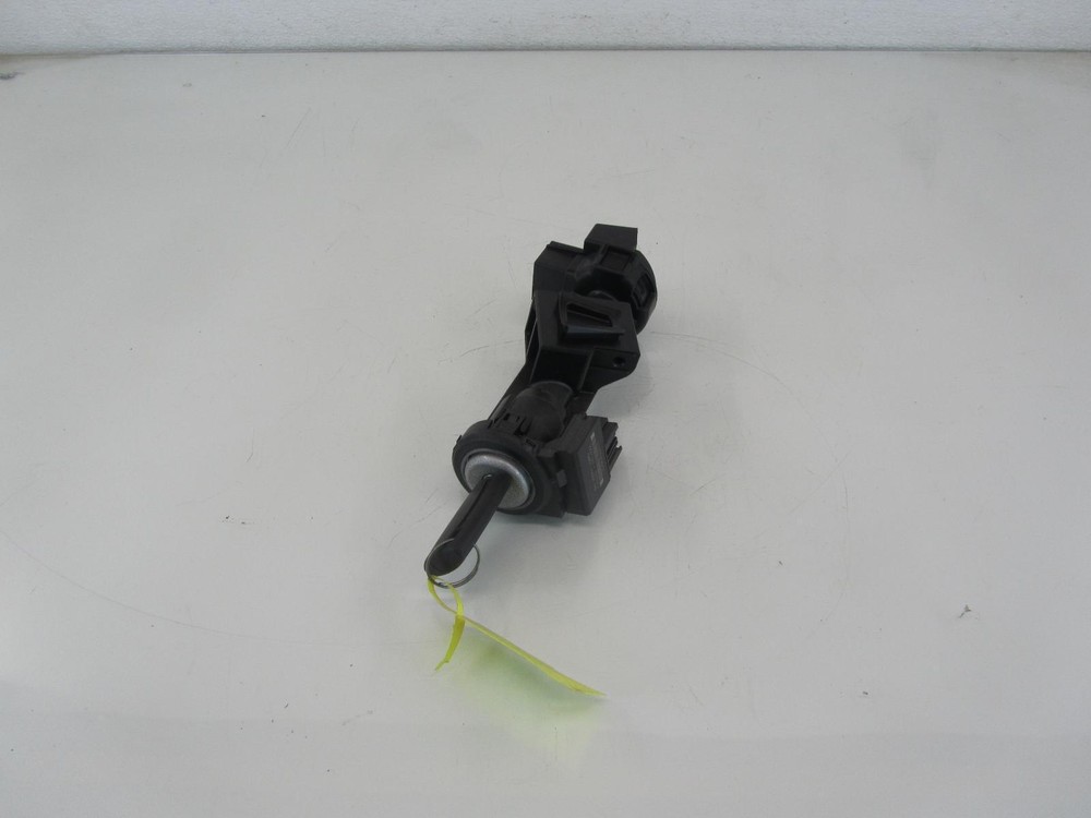 15-18 FORD FOCUS Automatic Conventional Ignition Control Switch Key BV6N3F642CB