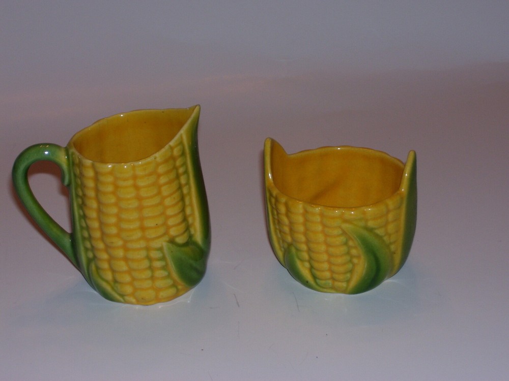 Vintage Vallona Star Corn Pattern Creamer & Sugar Set