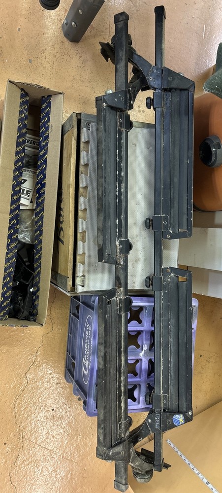 Thule 417 Ski Rack From 2000’s