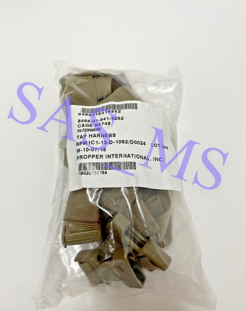 W2 OCP TAN TACTICAL ASSAULT PANEL TAP SHOULDER STRAPS & RIGHT ADAPTER ASSEMBLY