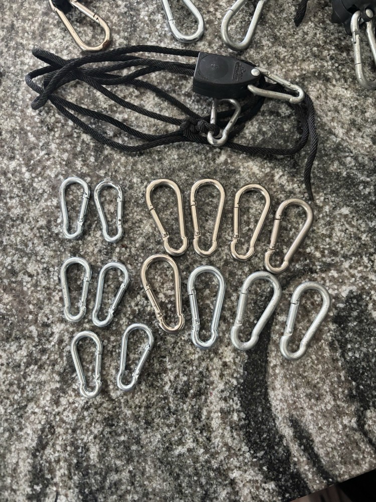 Grow Light Ratchet Style Hangers