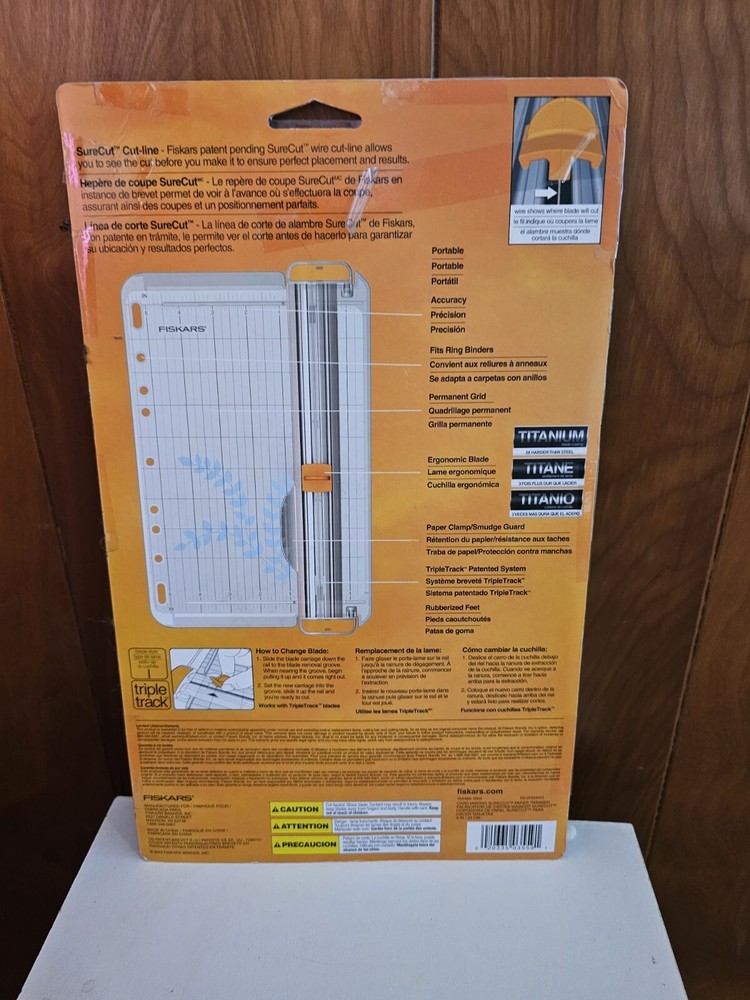 FISKARS 2012 SUPER CUT PAPER TRIMMER PORTABLE