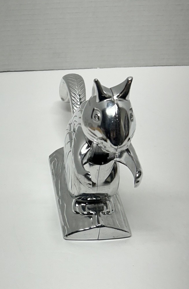 Vtg Squirrel Cast Aluminum Nutcracker Silver Tone 6" Tall Taiwan - EUC
