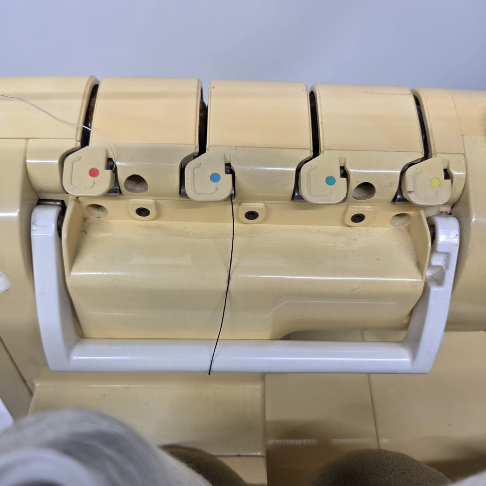 Bernina 2000DCE Sewing Machine Serger Vintage WORKS With String .