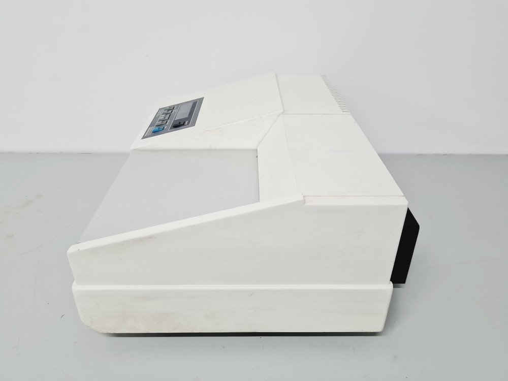 CECIL CE 1010 Spectrometer Lab