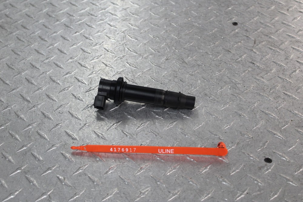 2002 YAMAHA YZF R1 IGNITION COIL SPARK PLUG CAP