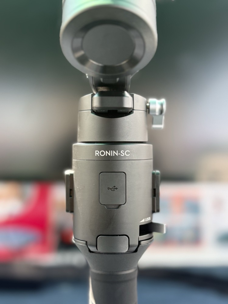 DJI Ronin-SC Gimbal Stabilizer 3-Axis, Handheld, Essentials Kit