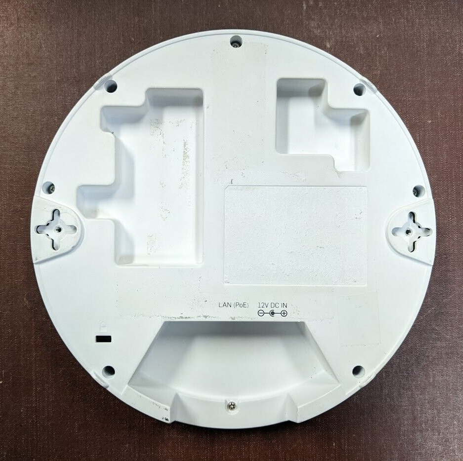 OpenWrt access point on Sophos AP 55C hardware