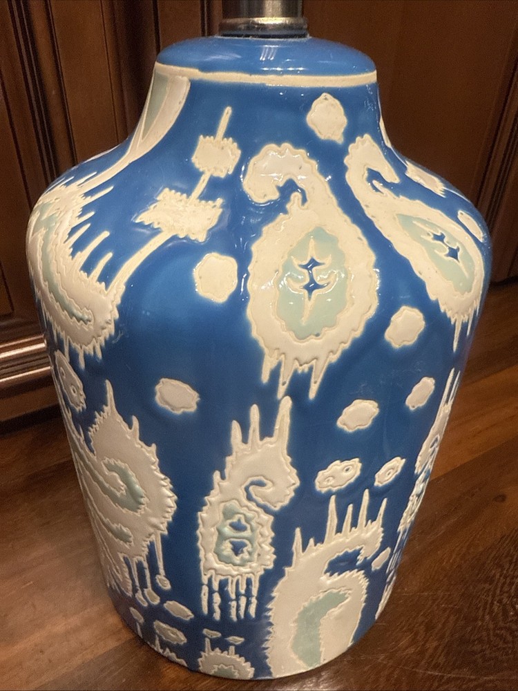 Rare Vintage Blue White Ikat Pattern Ceramic Lamp
