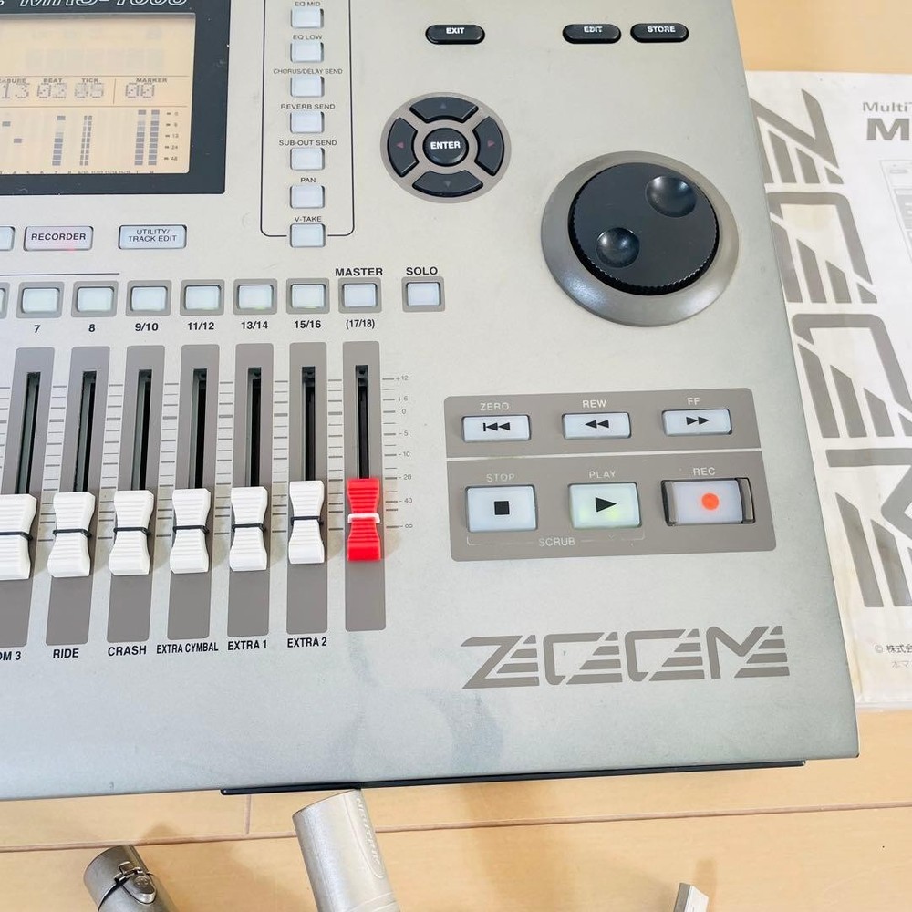 Zoom MRS-1608 Multi-Track Recorder working from japan