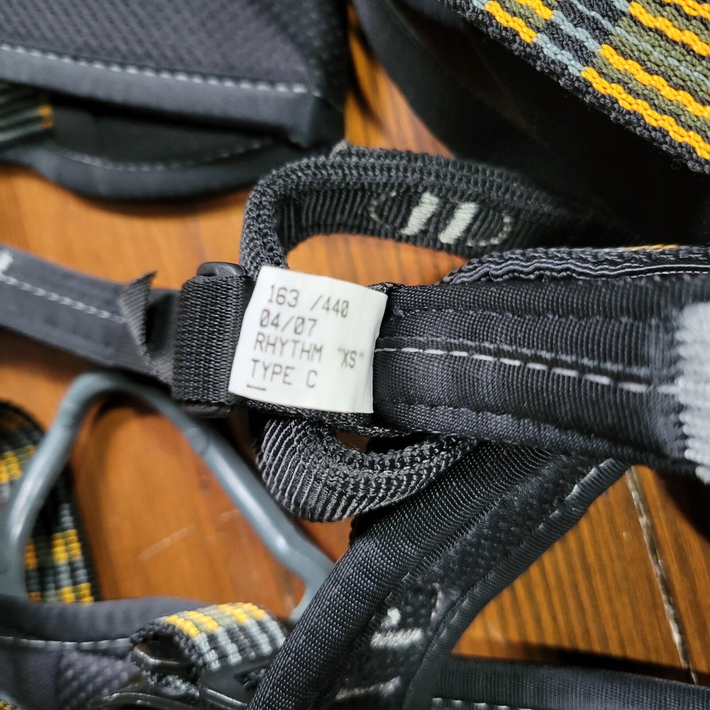 Singing Rock Rhythm Climbing Harness - Size XS