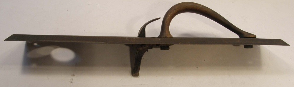 ANTIQUE VINTAGE SOLID BRASS THUMB LATCH ENTRY DOOR PULL HANDLE 3X14 BACK PLATE