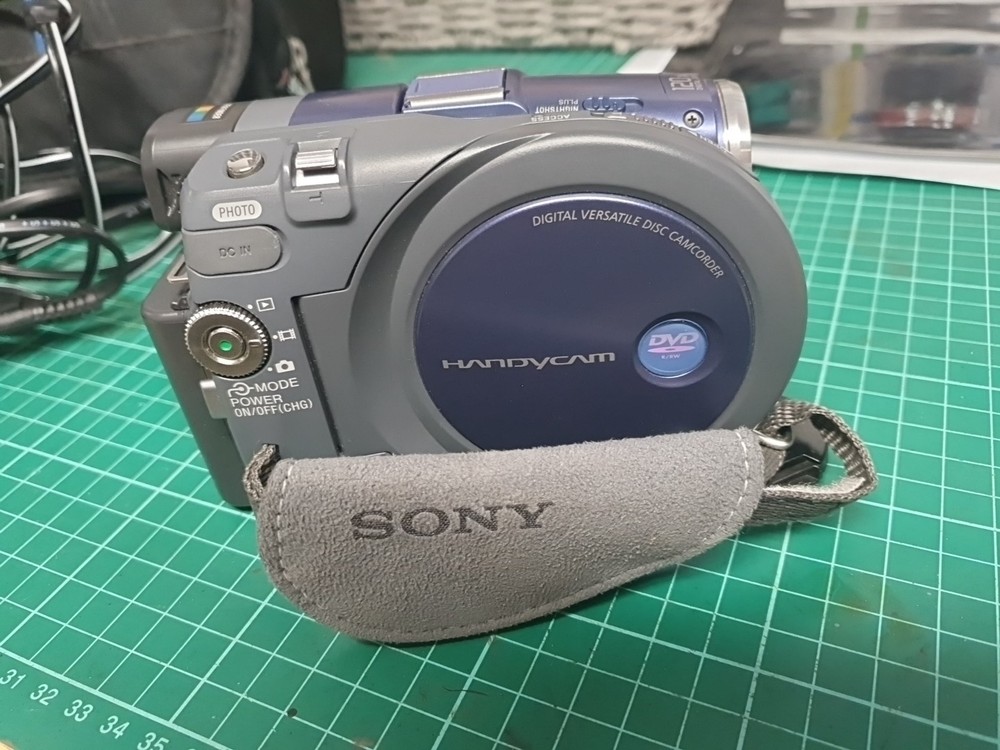 Sony DCR-DVD91E Camcorder - Black/Blue