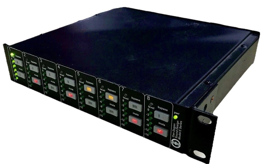 Dan Dugan Model E-1A—W-Analog & Optical / ADAT-Auto-Mixing Controller