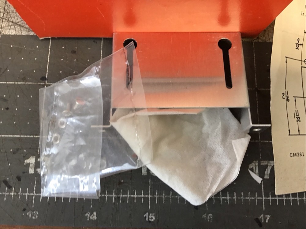 Simpson Electric Co. A.C. Voltmeter Model Panel Meter 1622 (LK03O)