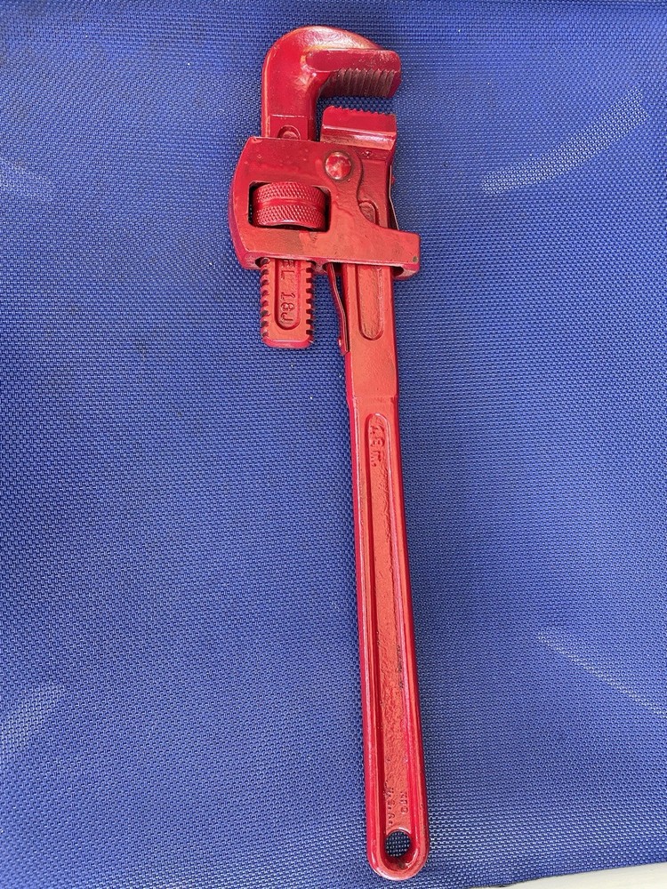Challenger 18 Inch Pipe Wrench