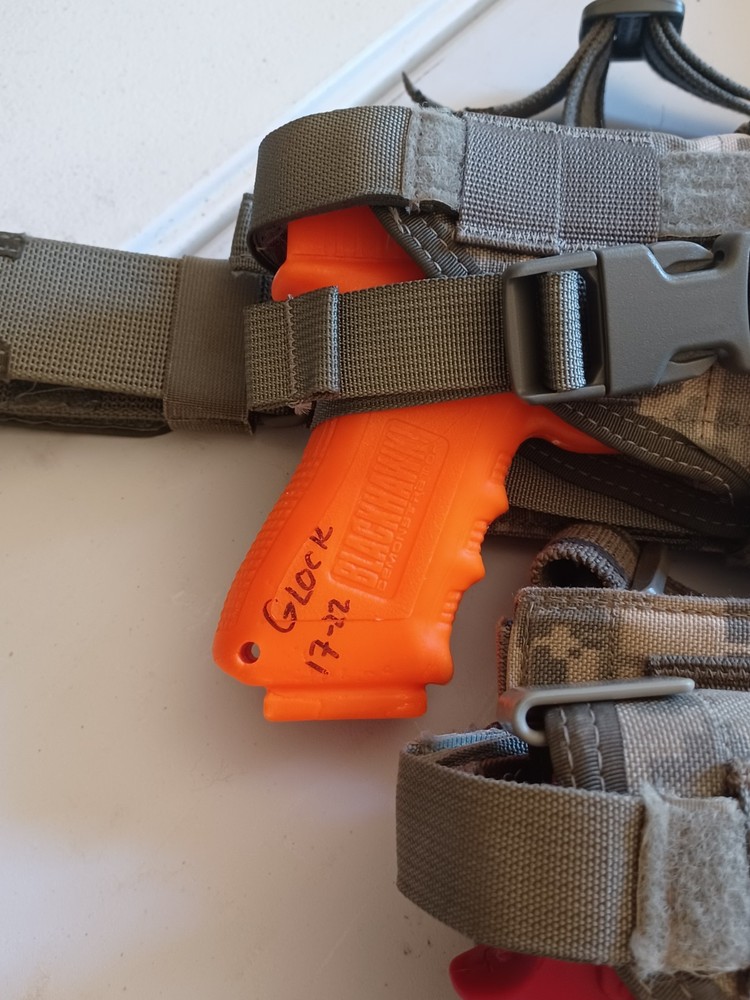 USGI Eagle Universal Holster ACU Excellent Used