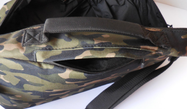 Nike Minimal Duffel Printed Bag 21L Unisex Medium Olive/Black/Silver