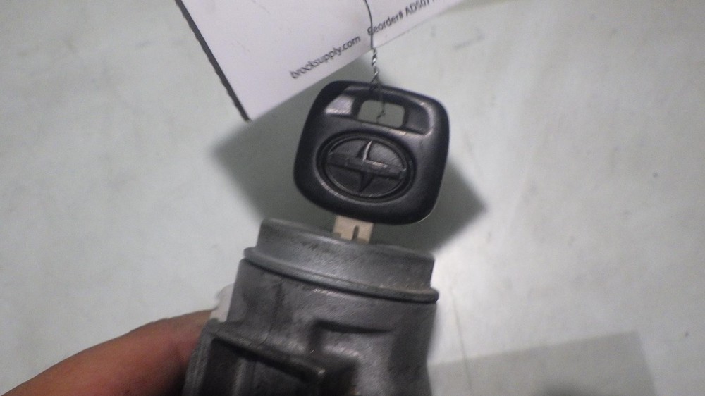 04 SCION XB Ignition W/Key