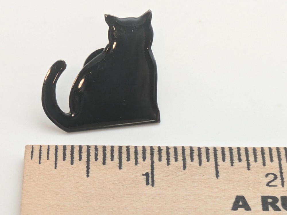 Black Cat Figure Lapel Pin