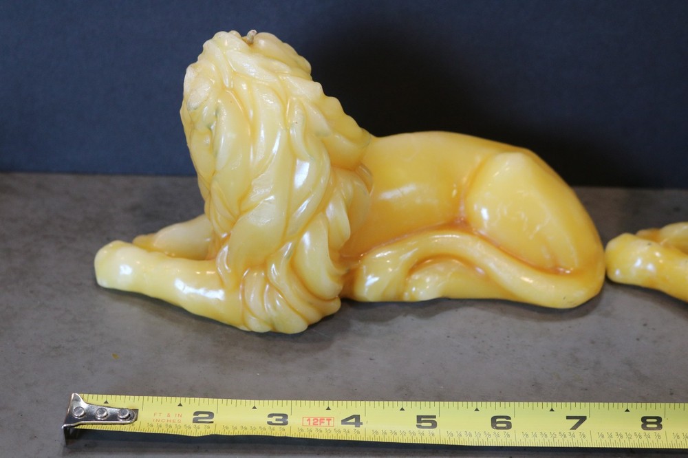 VTG PAIR FIGURAL LION CANDLES