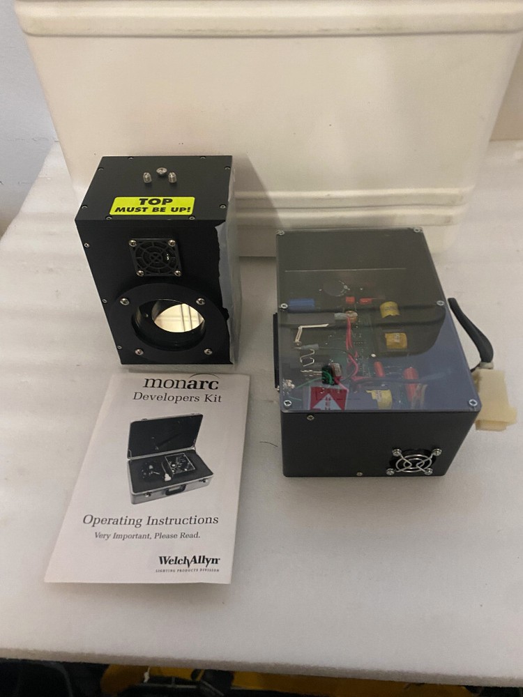 Welch Allyn Monarc Developers Kit Lamp in Hard Case