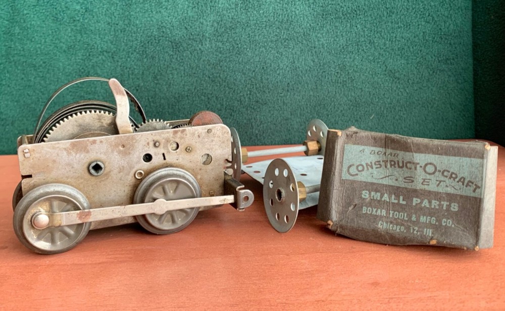1940's Boxar Tool & Mfg. Chicago Construct-O-Craft Building Toy Construction Box