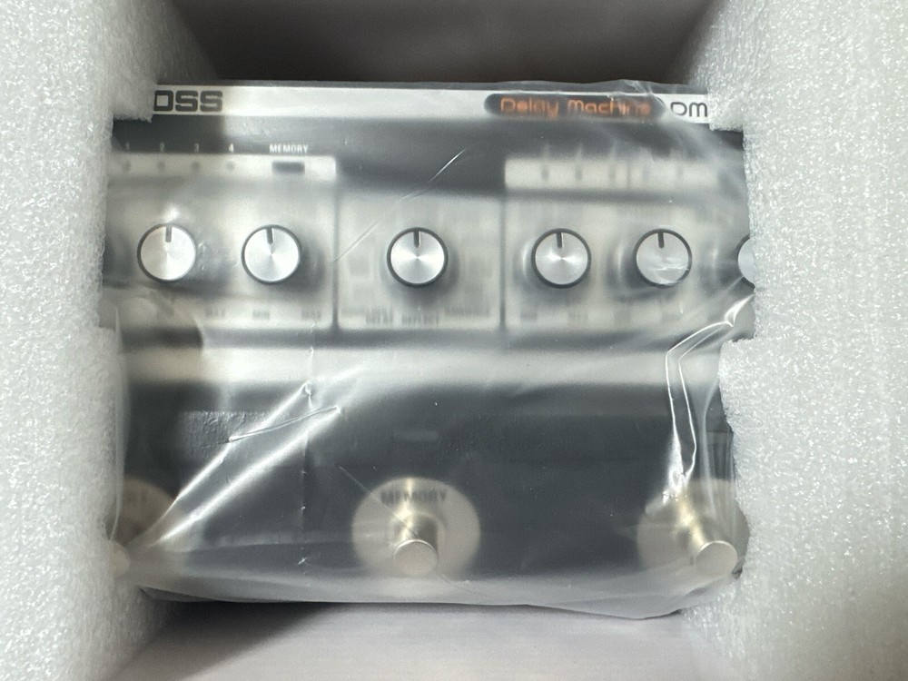 Boss DM-101 Delay Machine Analog Delay NEW