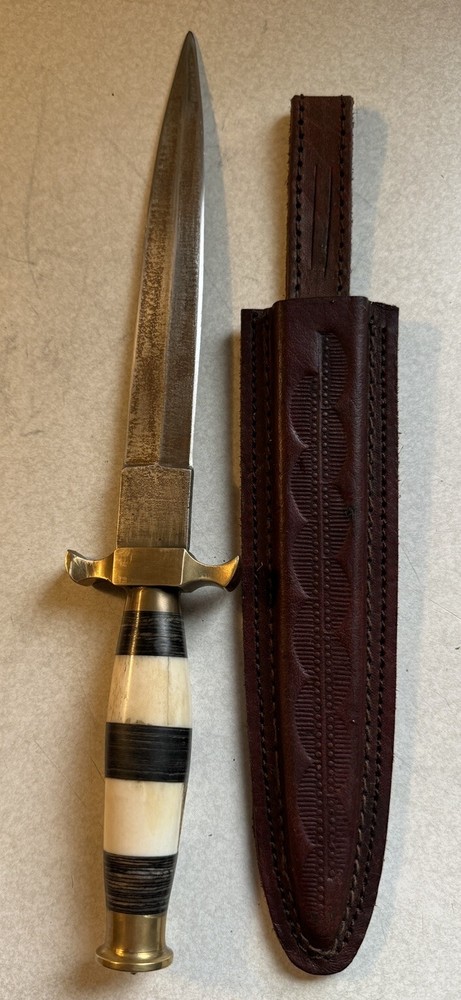 Unmarked Dagger With Leather Sheath