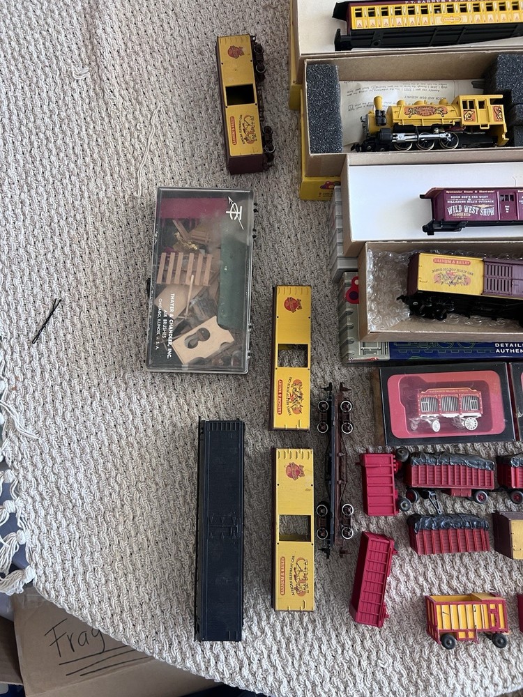 43pc Barnum & Bailey Greatest Show On Earth Circus Train Set