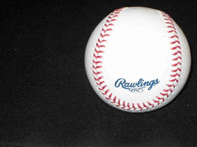 LUIS DE LOS SANTOS HAND SIGNED AUTOGRAPHED AUTHENTIC OML BASEBALL NICE!