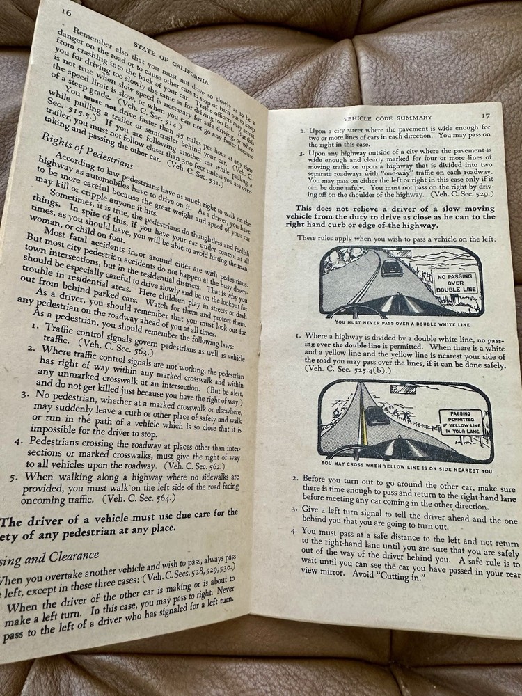 ORIGINAL 1944 DMV CALIFORNIA VEHICLE CODE SUMMARY BOOKLET