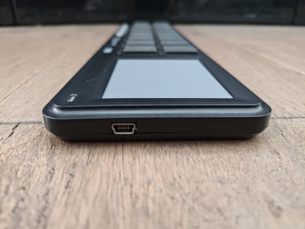 Korg nanoPAD2 Black USB/MIDI Pad Controller