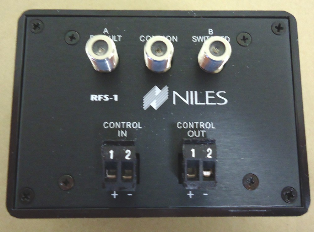 Niles RSF-1 Voltage Controlled RF A-B Switching System