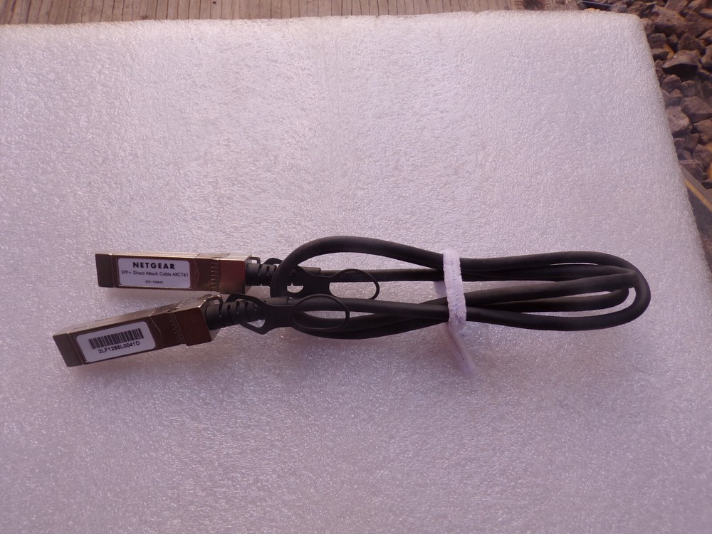 NETGEAR SFP + Direct attach cable AXC761 10 Gigabit