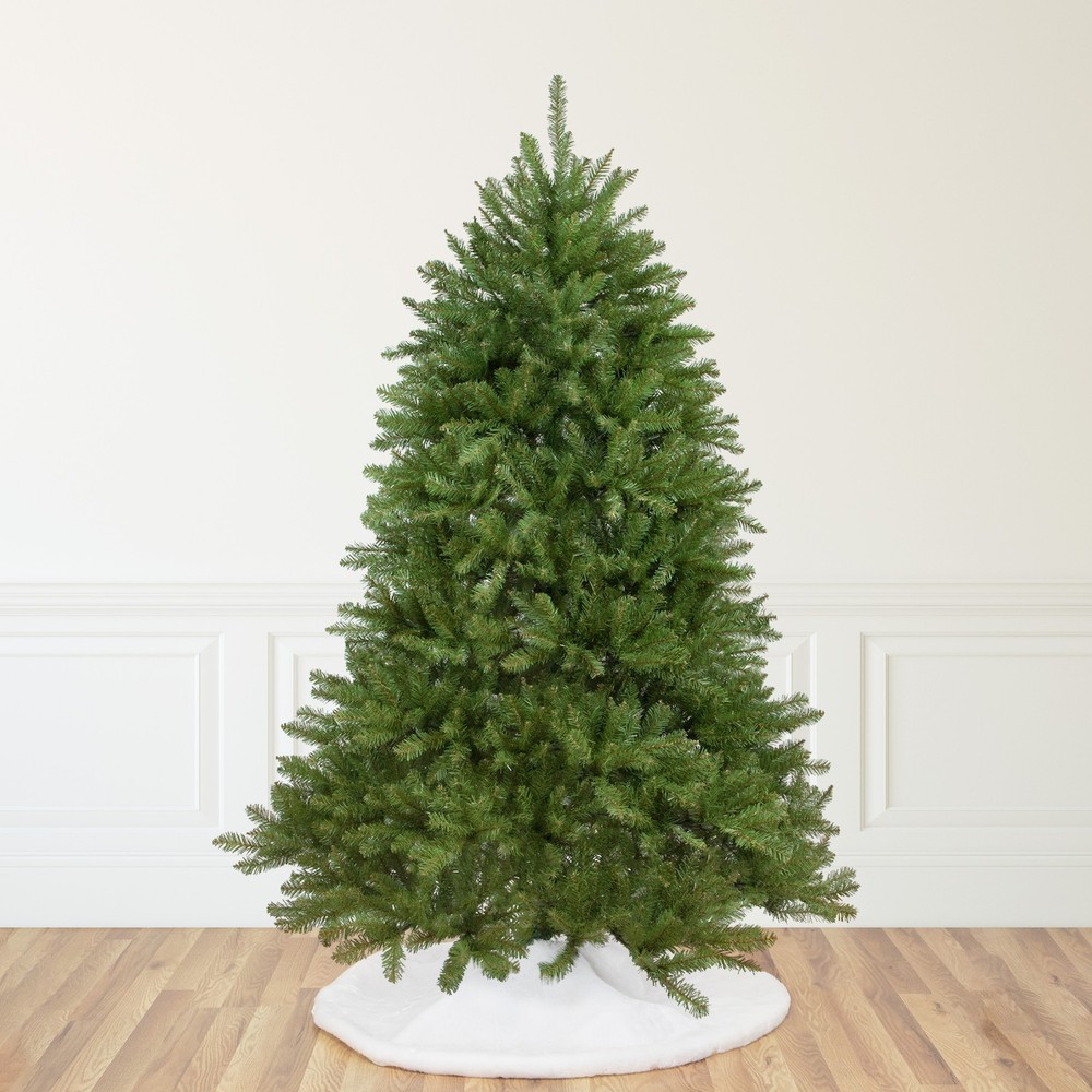 Northlight 10' Rockwood Pine Artificial Christmas Tree, Unlit