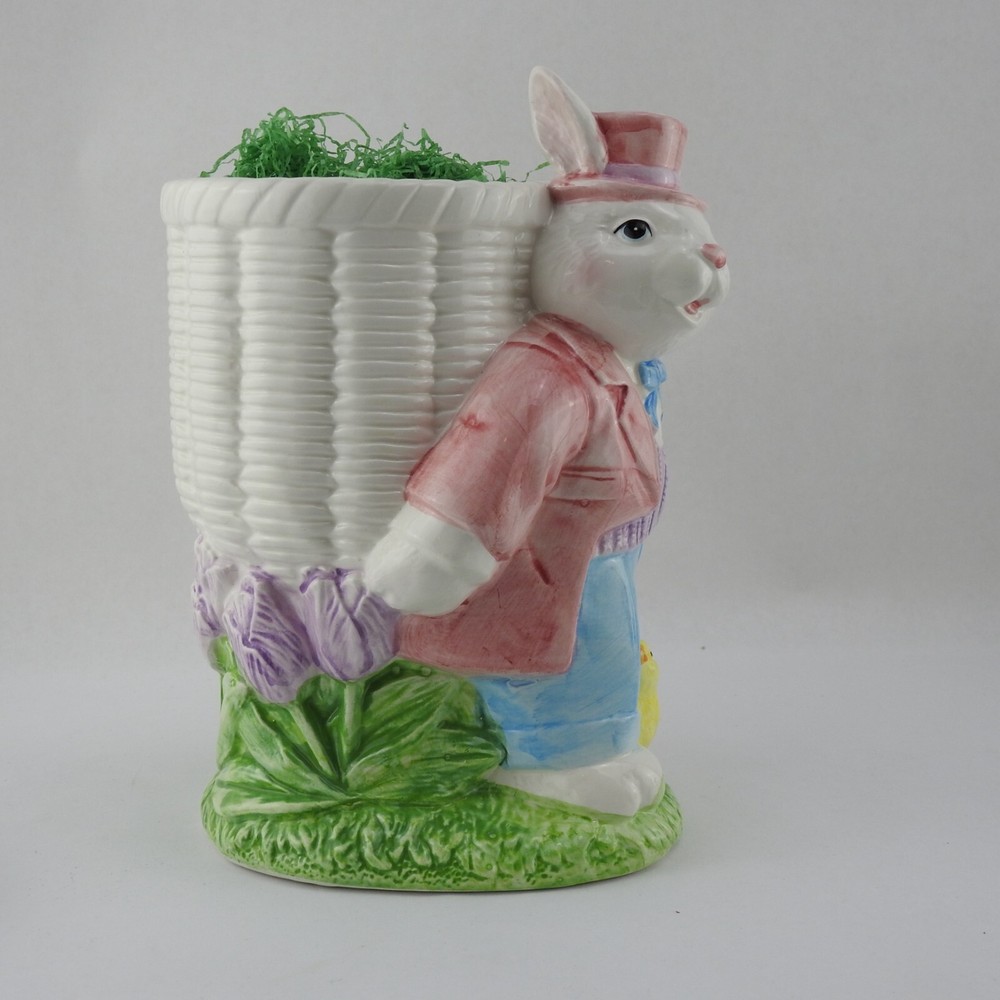 Vintage Easter Bunny Rabbit Chicks Tulips Basket Pattern Ceramic Vase Taiwan 8"T