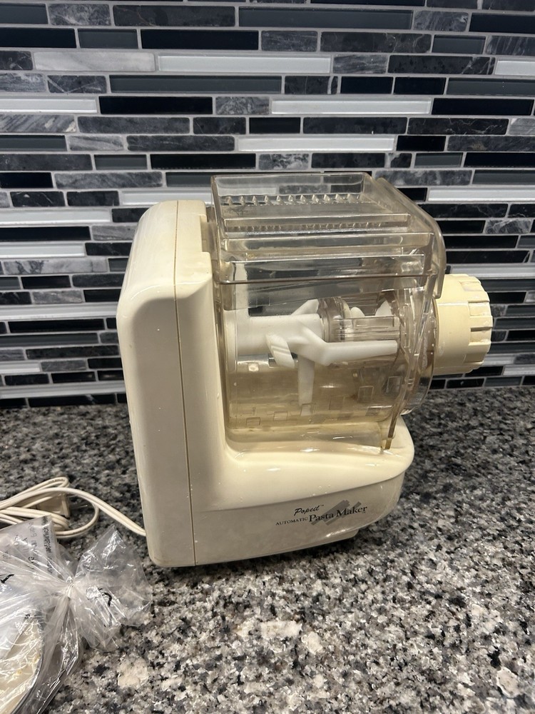 Popeil Automatic Pasta Maker P400 With Pasta Attachments & Manual WORKS