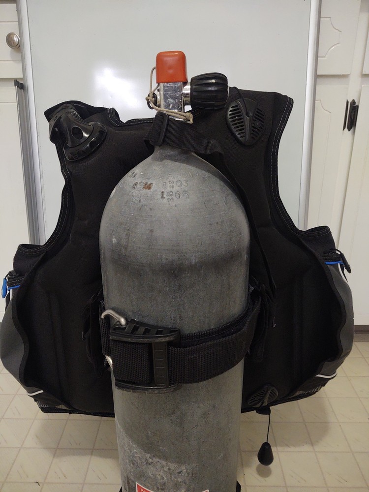 Used - Tested - Aqua Lung Pro HD Men’s BCD – Small